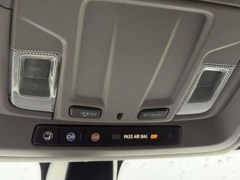 Used 2020 Chevrolet Silverado 1500 LT w/ LT Value Package image 28