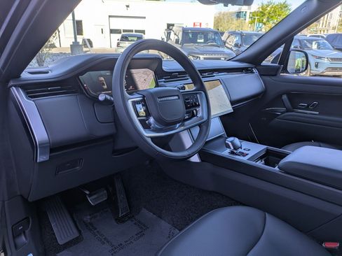 New 2026 Land Rover Range Rover SV AWD/4WD image 15