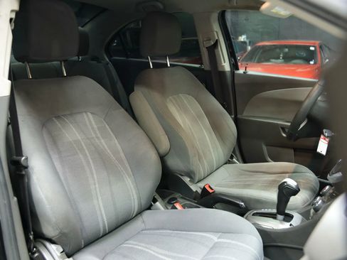 Used 2018 Chevrolet Sonic LT image 15