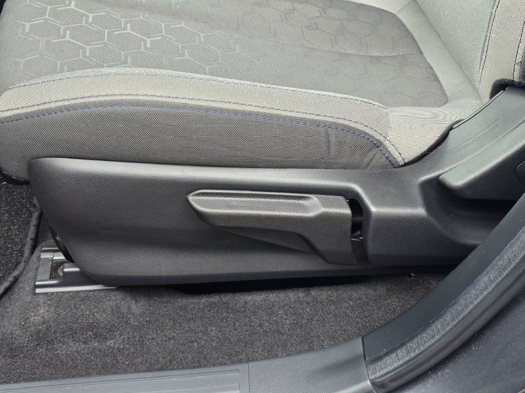 Certified 2026 Subaru Forester AWD/4WD image 13