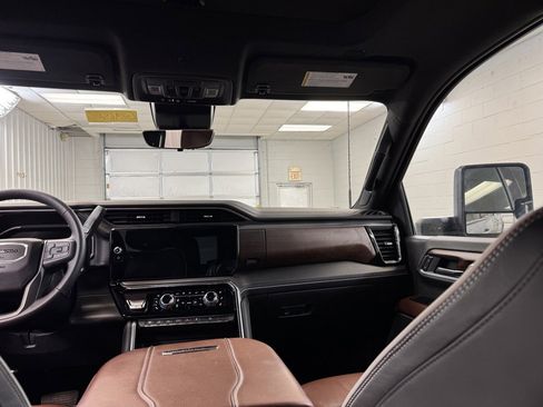 Used 2024 GMC Sierra 2500 Denali Ultimate image 23