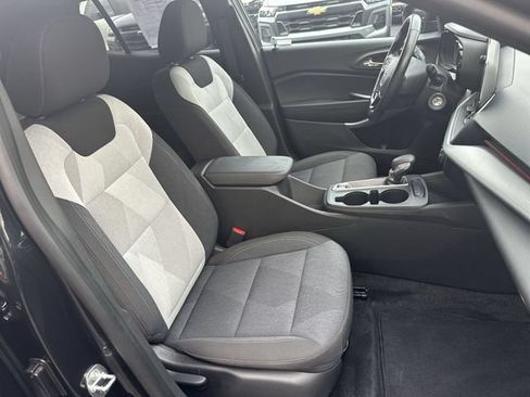 Certified 2024 Chevrolet Trax RS w/ Driver Confidence Package FWD image 27