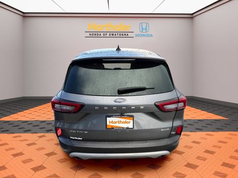 Used 2025 Ford Escape Active AWD/4WD image 4