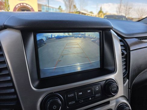 Used 2020 GMC Yukon XL Denali w/ Open Road Package image 18