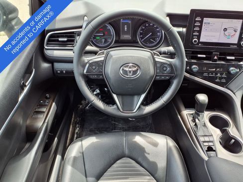 Used 2021 Toyota Camry SE FWD image 13