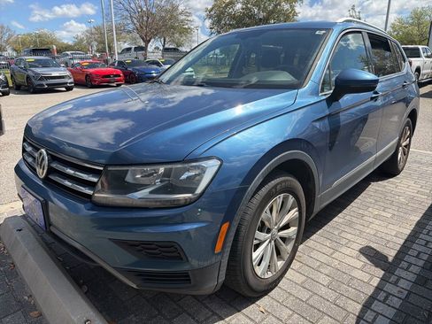 Used 2018 Volkswagen Tiguan SE image 4