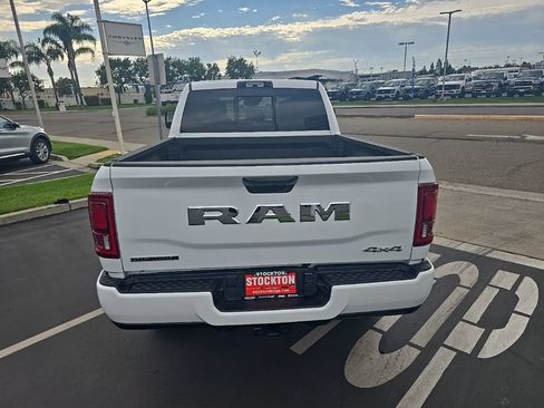 New 2026 RAM 2500 Big Horn AWD/4WD image 14