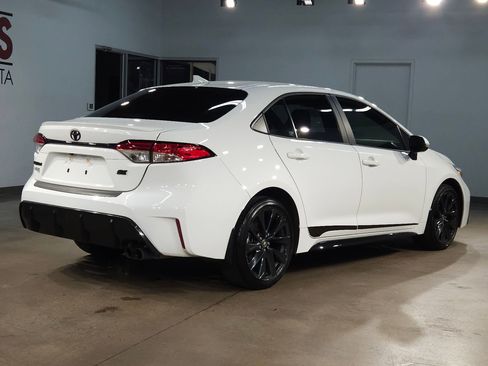 Used 2024 Toyota Corolla SE image 7