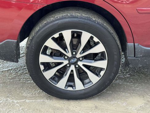 Used 2017 Subaru Outback 2.5i Limited image 6