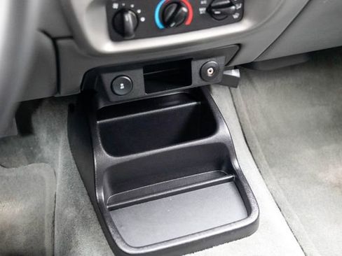 Used 2011 Ford Ranger XLT image 28