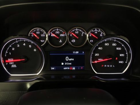 Used 2021 Chevrolet Silverado 1500 LT image 11