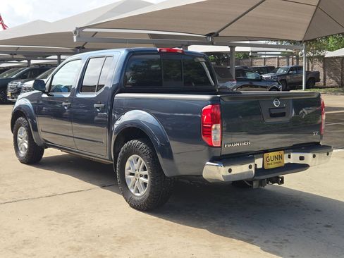 Used 2014 Nissan Frontier SV w/ SV Value Truck Package RWD image 5