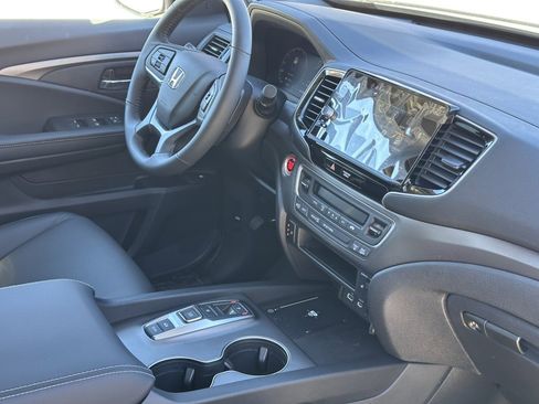 New 2025 Honda Ridgeline RTL image 8