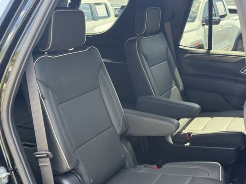 Used 2024 Chevrolet Tahoe Premier AWD/4WD image 31