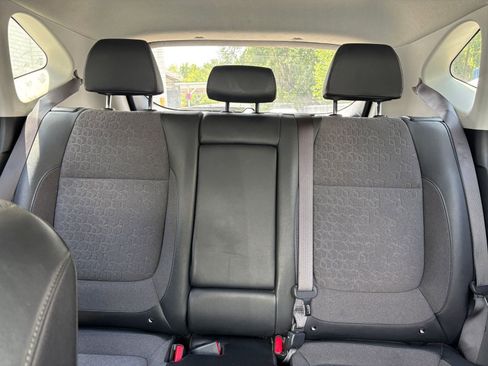 Used 2025 Kia Seltos S FWD image 40