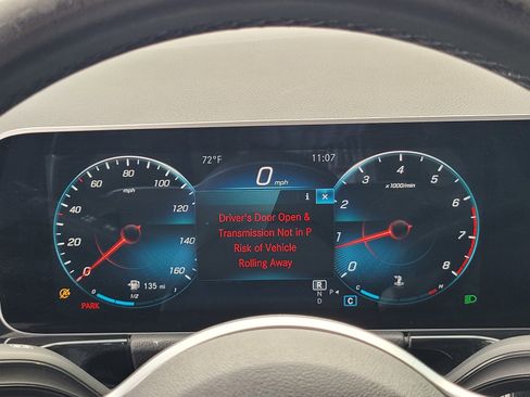 Used 2021 Mercedes-Benz GLA 250 4MATIC image 28