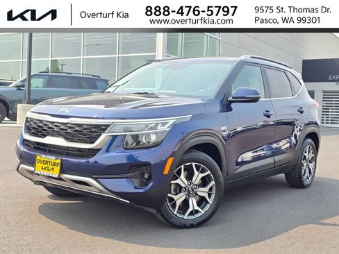 Used 2021 Kia Seltos EX AWD/4WD image 1
