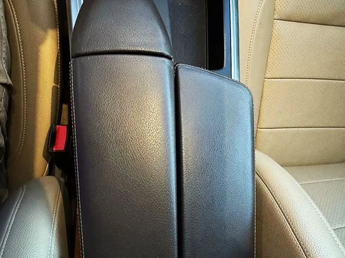 Used 2015 Mercedes-Benz ML 350 4MATIC image 26