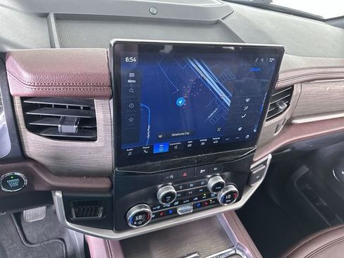 Used 2024 Ford Expedition Limited image 14