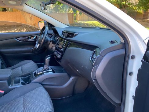 Used 2018 Nissan Rogue Sport AWD image 49