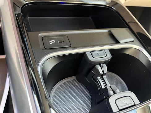 Certified 2022 Mercedes-Benz GLA 250 4MATIC image 24