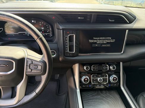 Used 2022 GMC Yukon Denali AWD/4WD image 24
