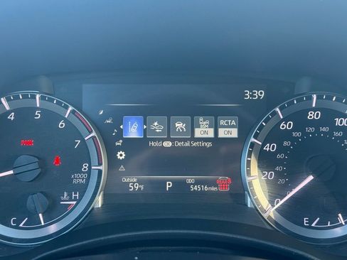 Used 2024 Toyota Highlander LE image 30