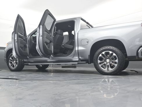 Used 2025 Chevrolet Silverado 1500 High Country AWD/4WD image 42