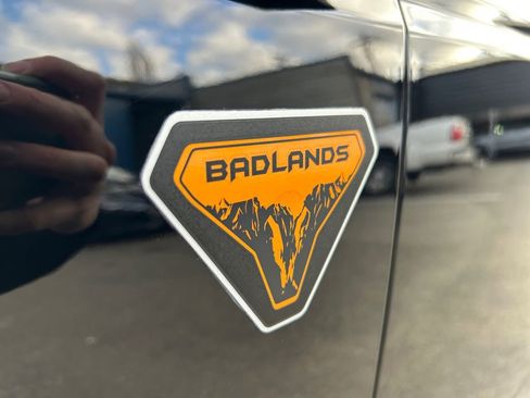 Used 2025 Ford Bronco Badlands AWD/4WD image 32