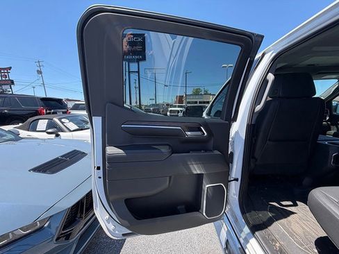 Used 2023 GMC Sierra 1500 SLT w/ SLT Premium Package AWD/4WD image 11