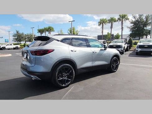 New 2025 Chevrolet Blazer LT image 22