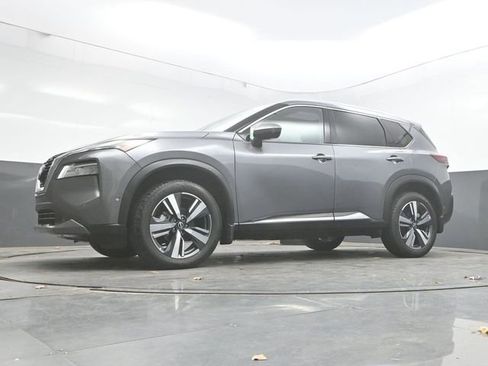 Used 2022 Nissan Rogue SL w/ SL Premium Package image 28