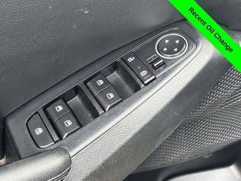 Used 2021 Kia Seltos EX image 11