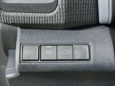 Used 2024 Toyota bZ4X FWD image 17