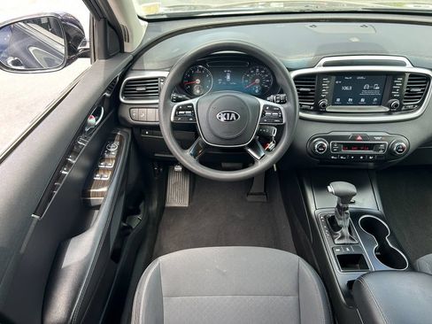 Used 2019 Kia Sorento AWD V6 image 27