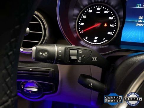 Used 2021 Mercedes-Benz GLC 300 image 41