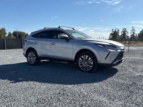 Used 2021 Toyota Venza XLE AWD/4WD image 10