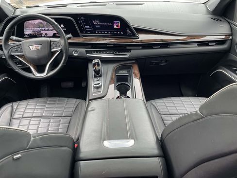 Used 2021 Cadillac Escalade Premium Luxury Platinum image 16