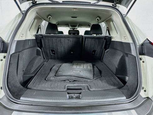 Used 2023 Nissan Rogue SV AWD/4WD image 26