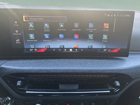 Used 2026 BMW 330i Sedan w/ Premium Package image 16