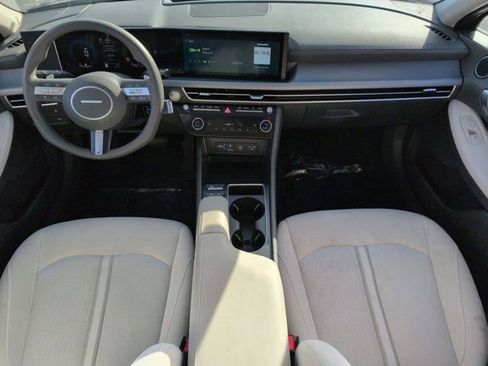 Used 2025 Hyundai Sonata SEL FWD image 25