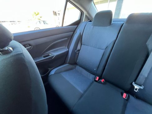 Used 2025 Nissan Versa SV image 37