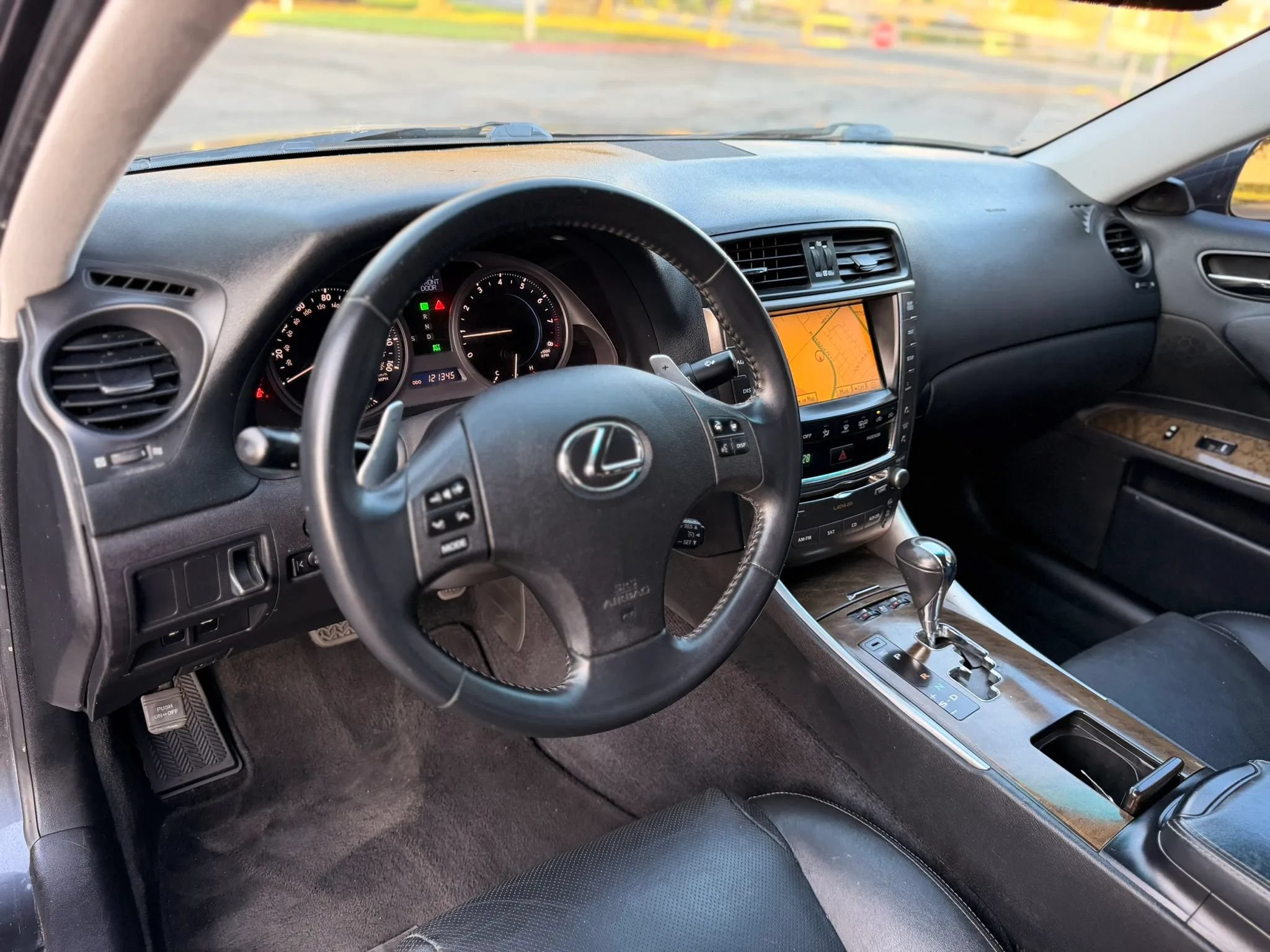 Used 2010 Lexus IS 250 w/ Preferred Accessory Package RWD image 16
