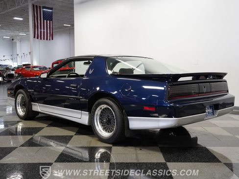 Used 1987 Pontiac Firebird Trans Am RWD image 10