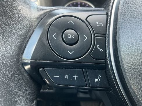 Certified 2021 Toyota RAV4 XLE w/ XLE Grade Weather Package AWD/4WD image 18