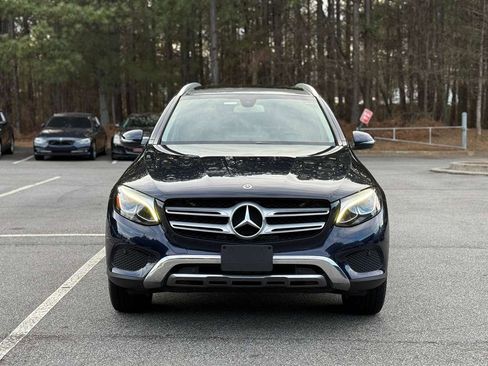 Used 2019 Mercedes-Benz GLC 350e 4MATIC image 2