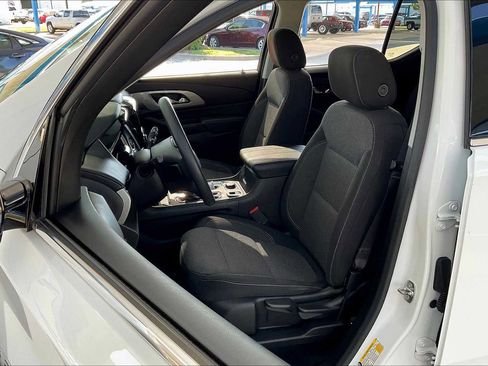 Used 2018 Chevrolet Traverse LS image 7