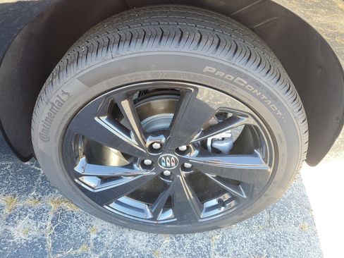 New 2025 Buick Envision Sport Touring image 7