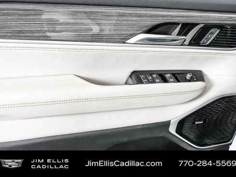 Used 2022 Jeep Wagoneer Series III w/ Premium Group I image 7