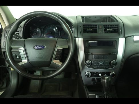Used 2011 Ford Fusion SE w/ 202A Rapid Spec Order Code FWD image 3